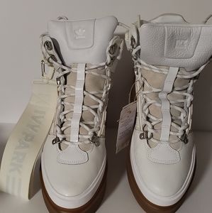 IVY PARK SUPER SLEEK BOOT